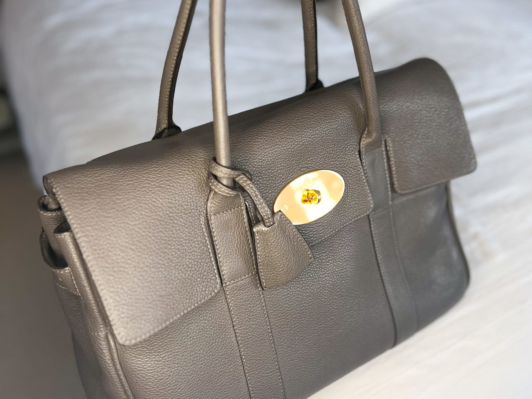 Mulberry Bayswater Review 2022 – Is It Worth It?